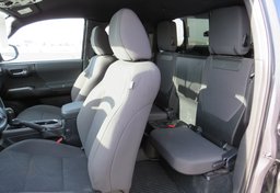 2017 Toyota Tacoma - Thumbnail 29