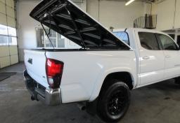 2019 Toyota Tacoma - Thumbnail 21