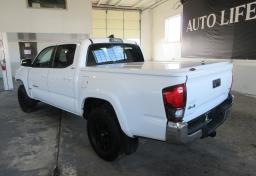 2019 Toyota Tacoma - Thumbnail 5