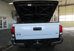 2019 Toyota Tacoma - Thumbnail 23