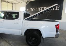 2019 Toyota Tacoma - Thumbnail 22