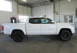 2019 Toyota Tacoma - Thumbnail 9