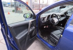 2015 Toyota RAV4 - Thumbnail 19