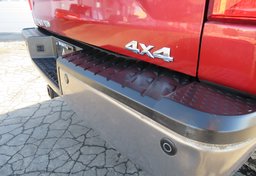 2016 Nissan Titan XD - Thumbnail 25