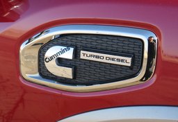 2016 Nissan Titan XD - Thumbnail 23