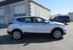 2021 Nissan Rogue Sport - Thumbnail 11