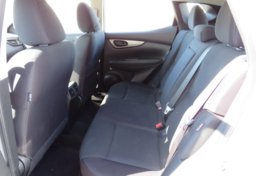 2021 Nissan Rogue Sport - Thumbnail 24