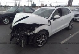 2018 Porsche Macan - Thumbnail 1