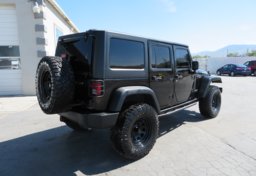 2015 Jeep Wrangler Unlimited - Thumbnail 5