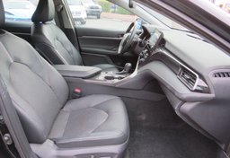 2022 Toyota Camry - Thumbnail 28