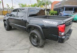 2019 Toyota Tacoma 4WD - Thumbnail 9