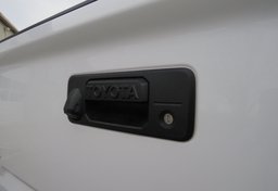 2016 Toyota Tundra 4WD Truck - Thumbnail 22