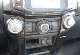 2018 Toyota 4Runner - Thumbnail 32