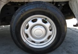 2019 Ford F-150 - Thumbnail 21