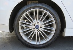 2015 Ford Fusion - Thumbnail 20