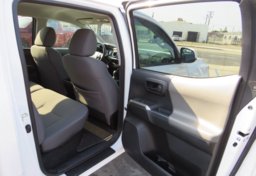 2017 Toyota Tacoma - Thumbnail 25