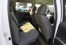 2017 Toyota Tacoma - Thumbnail 32