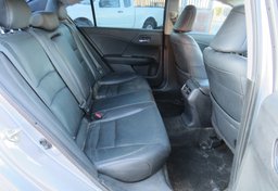 2017 Honda Accord Sedan - Thumbnail 31