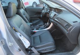 2017 Honda Accord Sedan - Thumbnail 27