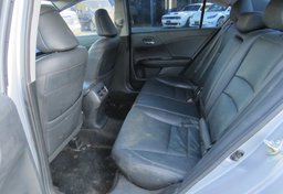 2017 Honda Accord Sedan - Thumbnail 30