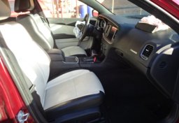 2018 Dodge Charger - Thumbnail 24