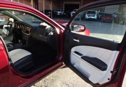 2018 Dodge Charger - Thumbnail 21