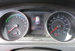 2016 Volkswagen e-Golf - Thumbnail 34