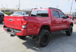 2021 Toyota Tacoma 4WD - Thumbnail 10