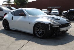 2016 Nissan 370Z - Thumbnail 3