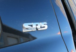 2016 Toyota Tundra 4WD Truck - Thumbnail 16