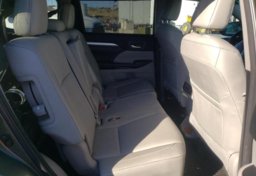2018 Toyota Highlander - Thumbnail 7