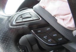 2017 Ford Focus - Thumbnail 32