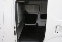 2017 Chevrolet City Express Cargo Van - Thumbnail 31