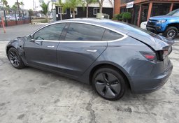 2019 Tesla Model 3 - Thumbnail 6