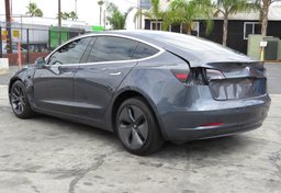 2019 Tesla Model 3 - Thumbnail 8