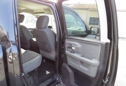 2016 Ram 1500 - Thumbnail 21