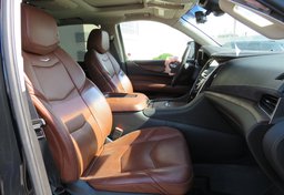 2019 Cadillac Escalade ESV - Thumbnail 26