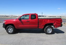 2022 Toyota Tacoma 4WD - Thumbnail 9