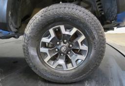 2016 Toyota Tacoma - Thumbnail 20