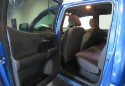 2016 Toyota Tacoma - Thumbnail 23