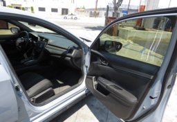 2019 Honda Civic Hatchback - Thumbnail 21