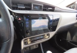 2017 Toyota Corolla - Thumbnail 30