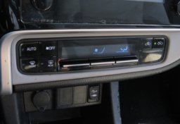 2017 Toyota Corolla - Thumbnail 33