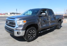 2014 Toyota Tundra 4WD Truck - Thumbnail 4