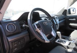 2014 Toyota Tundra 4WD Truck - Thumbnail 26