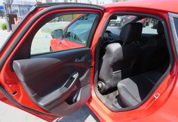 2018 Ford Focus - Thumbnail 21