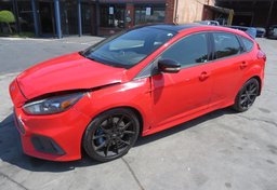 2018 Ford Focus - Thumbnail 2