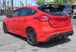 2018 Ford Focus - Thumbnail 9