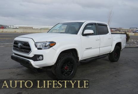 Picture of 2017 Toyota Tacoma