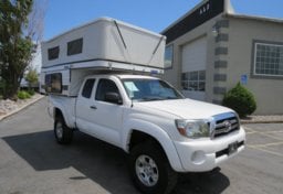 2010 Toyota Tacoma - Thumbnail 2